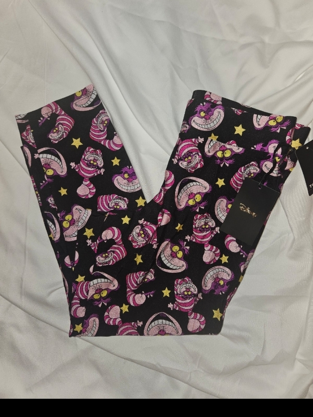 NWT Torrid Black Legging Capri Athletic Wear with Cheshire Cat Size 00/M/L/10